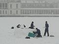 Igloo construction, Snow, Greenwich Park P1070296